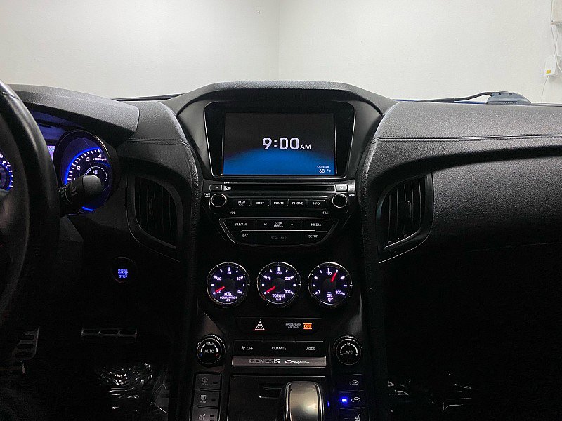 Used 2016 Hyundai Genesis Coupe 3.8 image 17