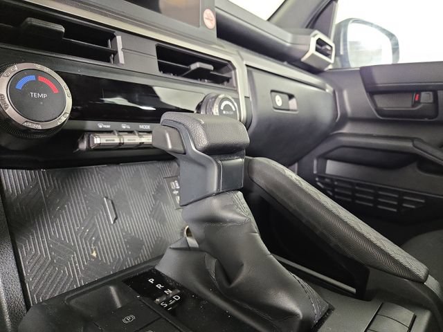 Used 2025 Toyota 4Runner SR5 AWD/4WD image 21