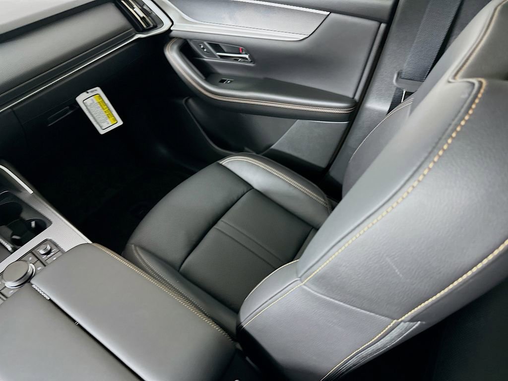 Certified 2024 MAZDA CX-90 Plug-In Hybrid w/ Preferred image 28