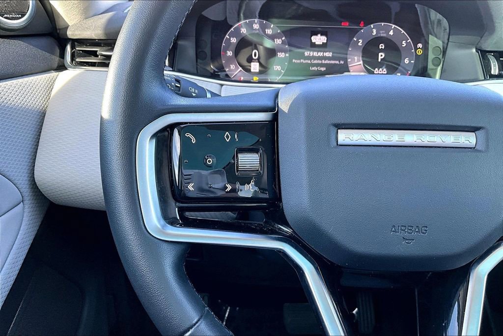 Used 2023 Land Rover Range Rover Evoque S image 11
