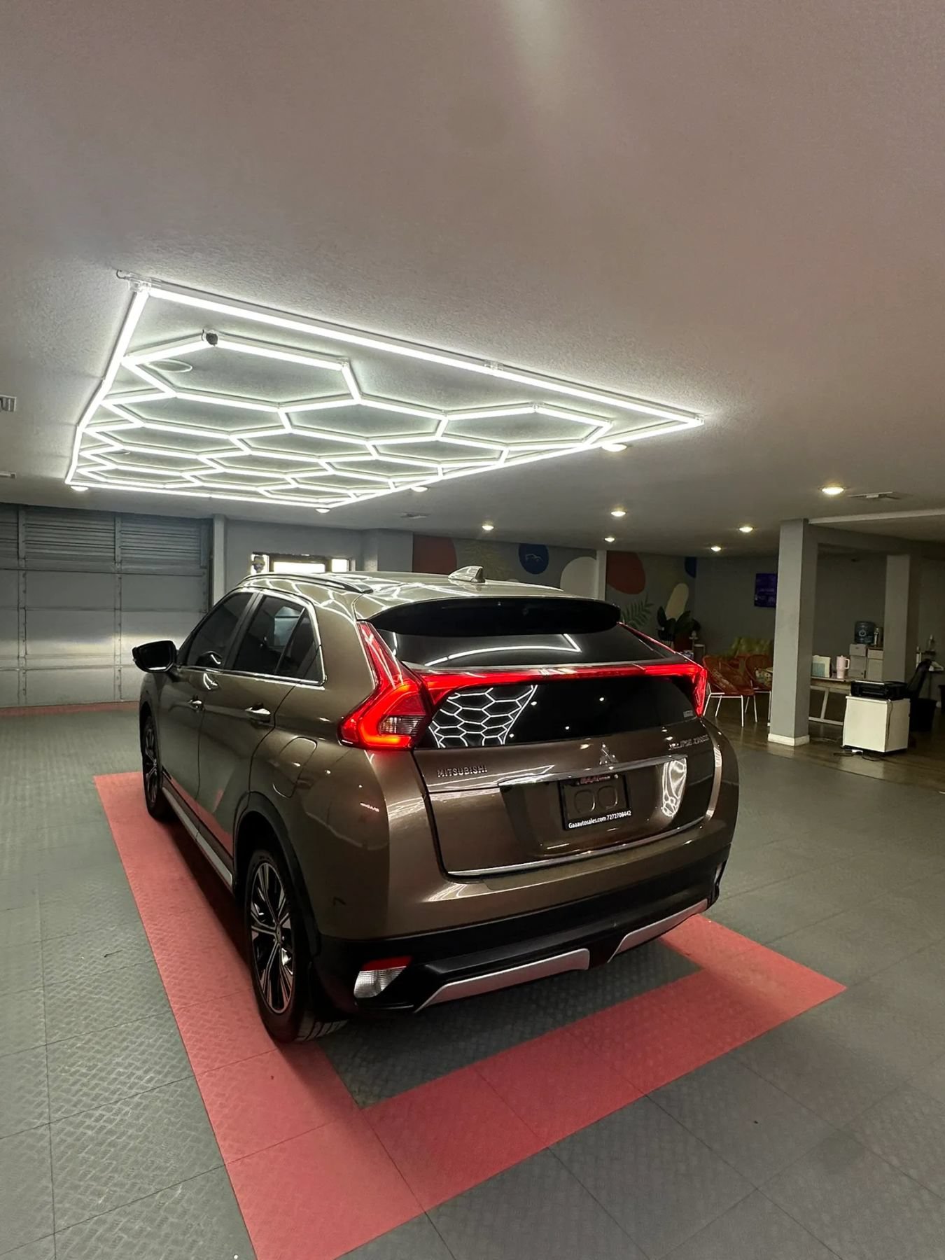 Used 2018 Mitsubishi Eclipse Cross SEL AWD/4WD image 4