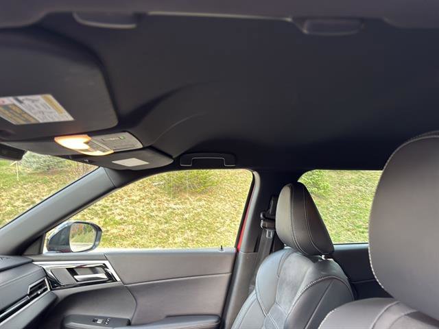 Used 2023 Mitsubishi Outlander SE Black Edition image 15