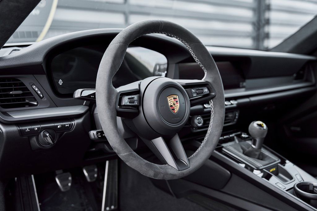 Used 2025 Porsche 911 GT3 w/ Chrono Package RWD image 37