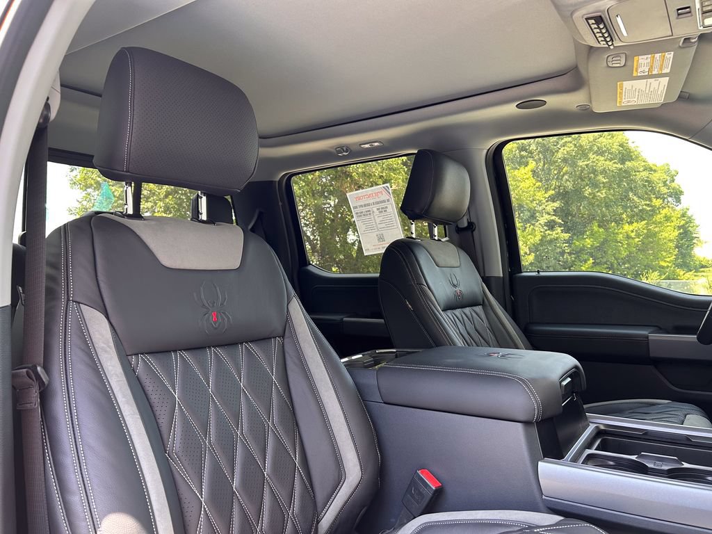 New 2026 Ford F250 Lariat w/ Black Appearance Package AWD/4WD image 20