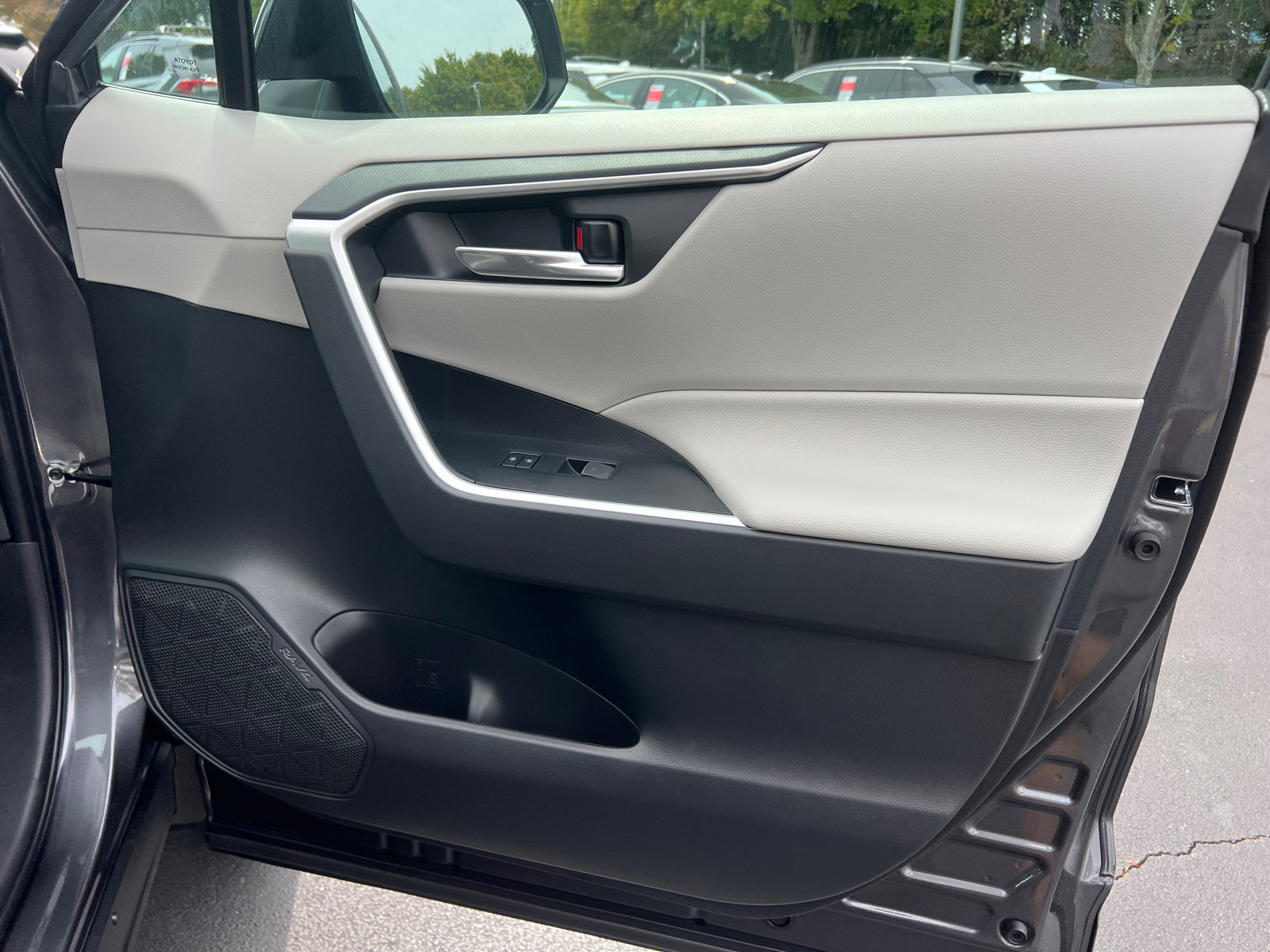 New 2025 Toyota RAV4 XLE image 14