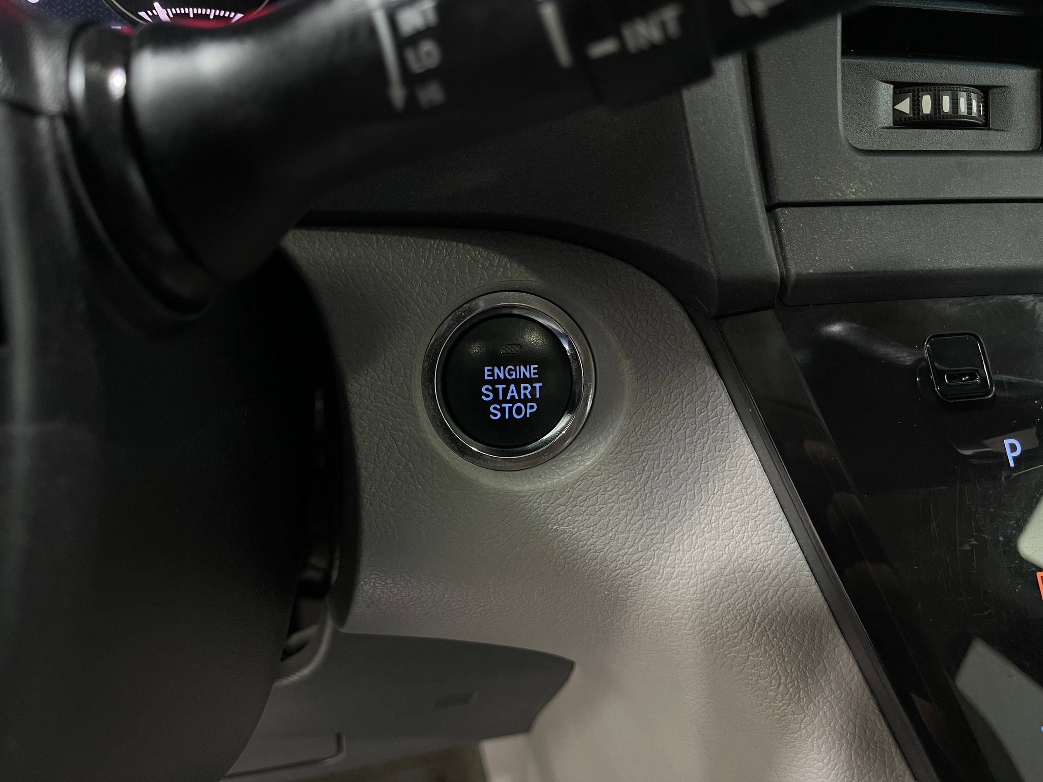 Used 2017 Toyota Sienna XLE w/ XLE Navigation Package FWD image 20