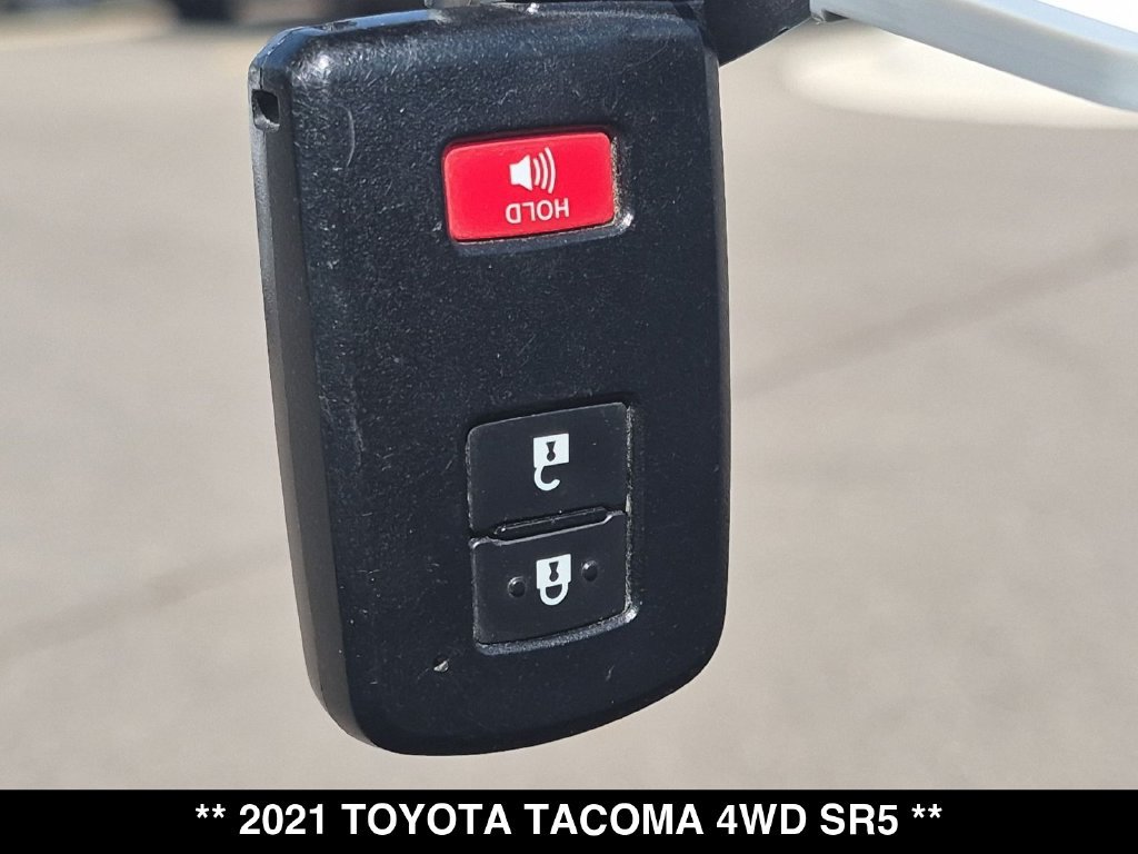 Used 2021 Toyota Tacoma TRD Sport AWD/4WD image 29