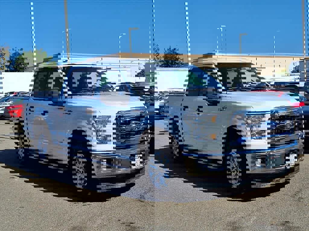 Used 2017 Ford F150 XLT w/ Equipment Group 301A Mid image 3