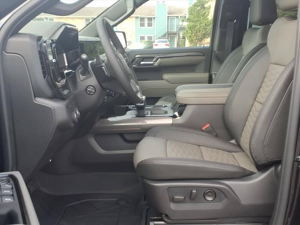 New 2026 Chevrolet Silverado 1500 ZR2 AWD/4WD image 17