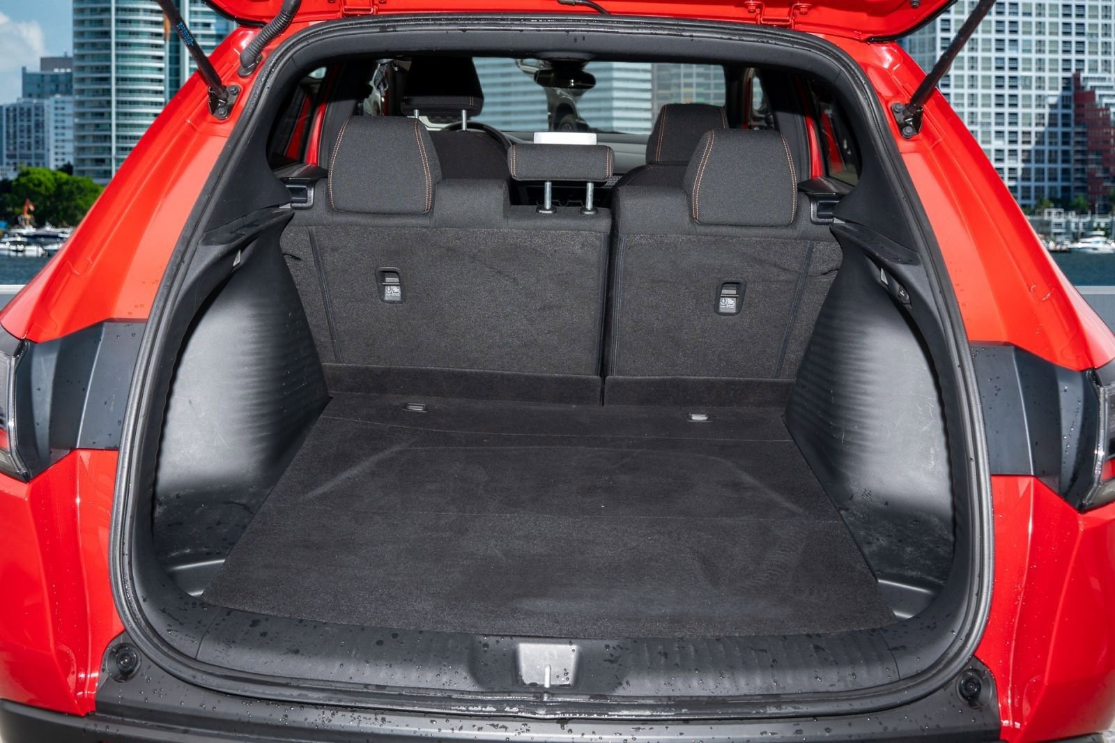 Certified 2025 Honda HR-V Sport image 10