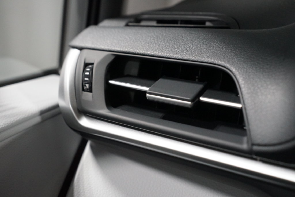 New 2026 Toyota Sienna XLE FWD image 25