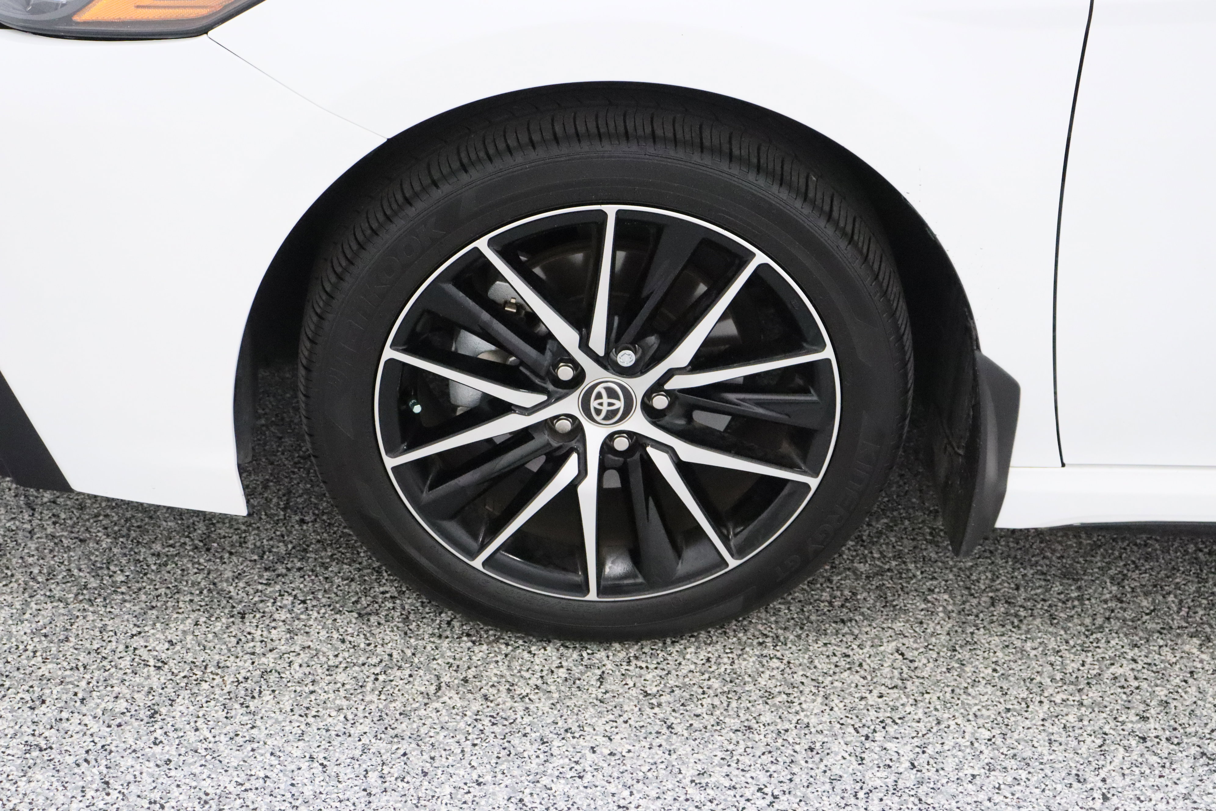 Certified 2023 Toyota Camry SE w/ Convenience Package image 11