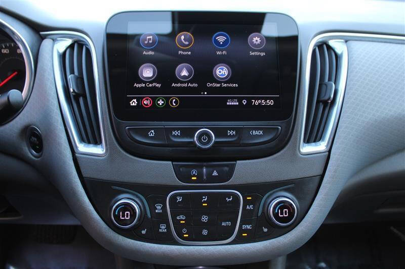 Used 2020 Chevrolet Malibu LT FWD image 18