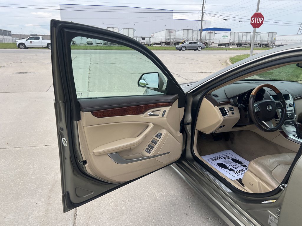 Used 2011 Cadillac CTS Premium image 16