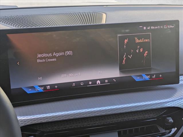 Used 2025 BMW 330i Sedan w/ Premium Package image 12