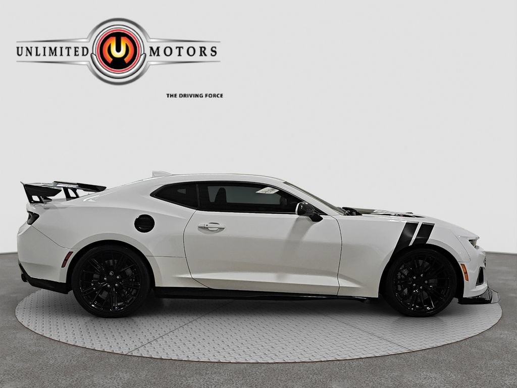 Used 2017 Chevrolet Camaro ZL1 RWD image 26