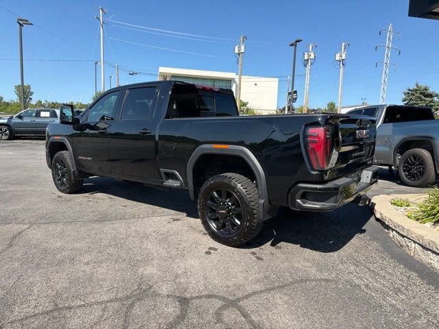 Used 2024 GMC Sierra 2500 AT4 w/ AT4 Preferred Package AWD/4WD image 3