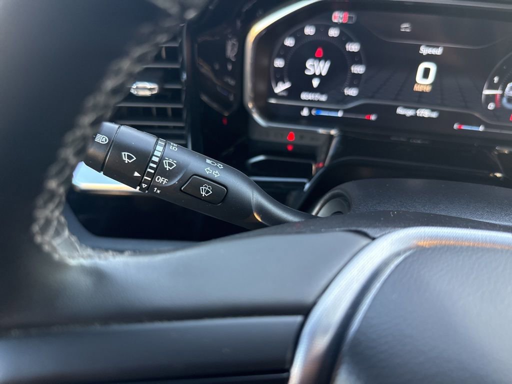 Used 2024 GMC Sierra 3500 SLT w/ SLT Premium Package image 14