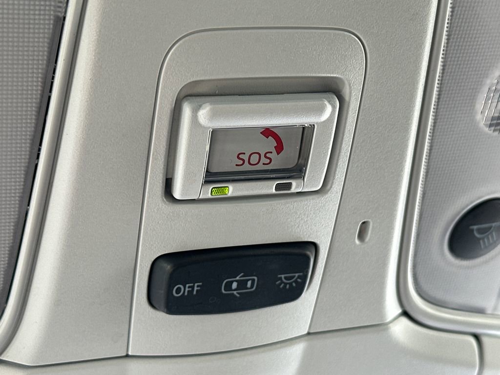 Used 2022 Toyota Prius LE image 26