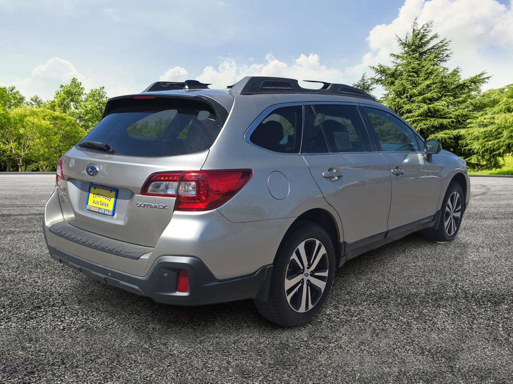 Used 2018 Subaru Outback 2.5i Limited AWD/4WD image 7