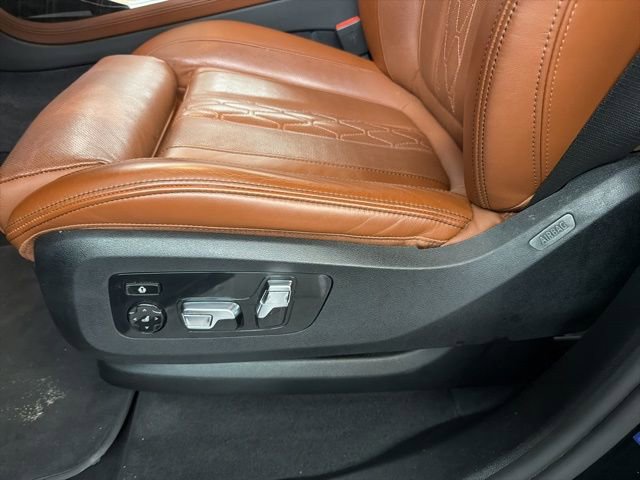 Used 2025 BMW X7 xDrive40i image 10