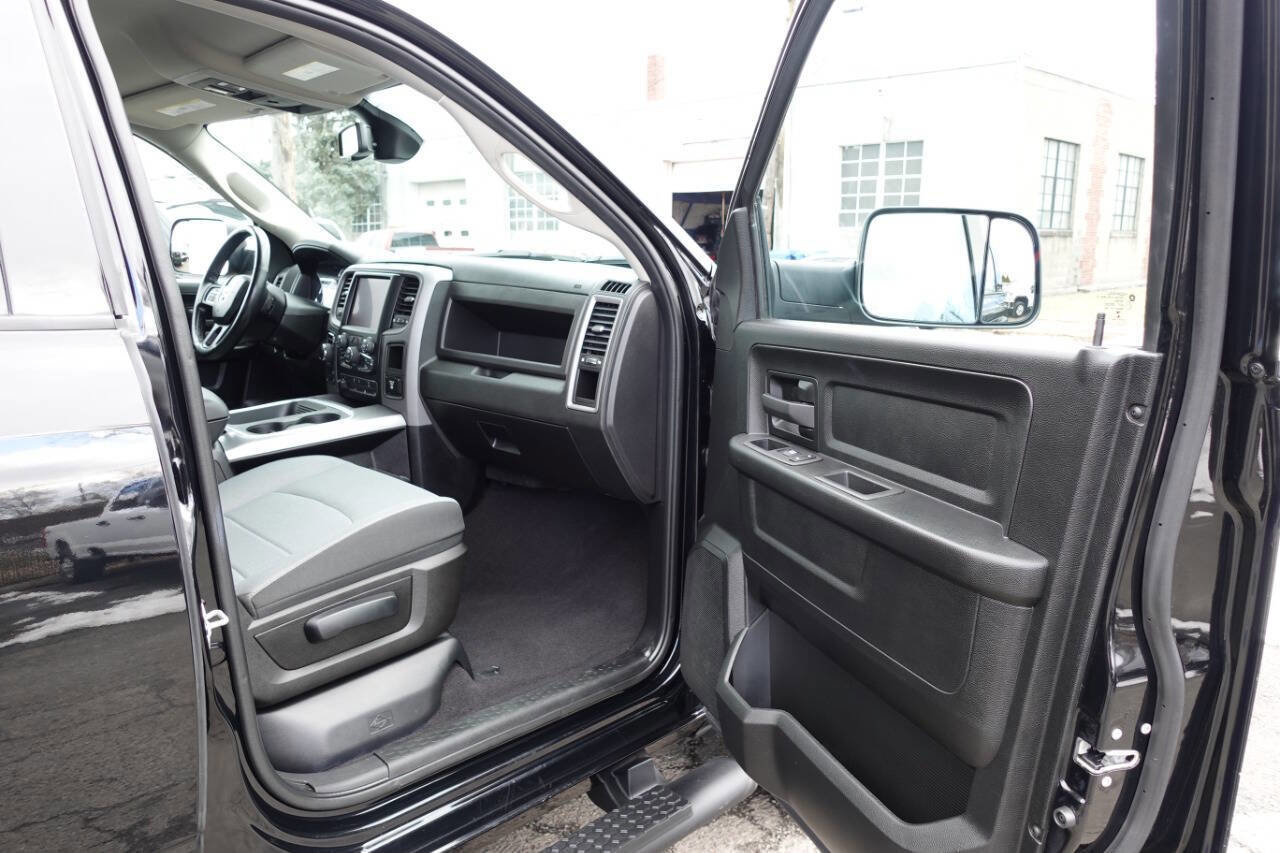 Used 2022 RAM 1500 Express w/ Wheel & Sound Group image 26