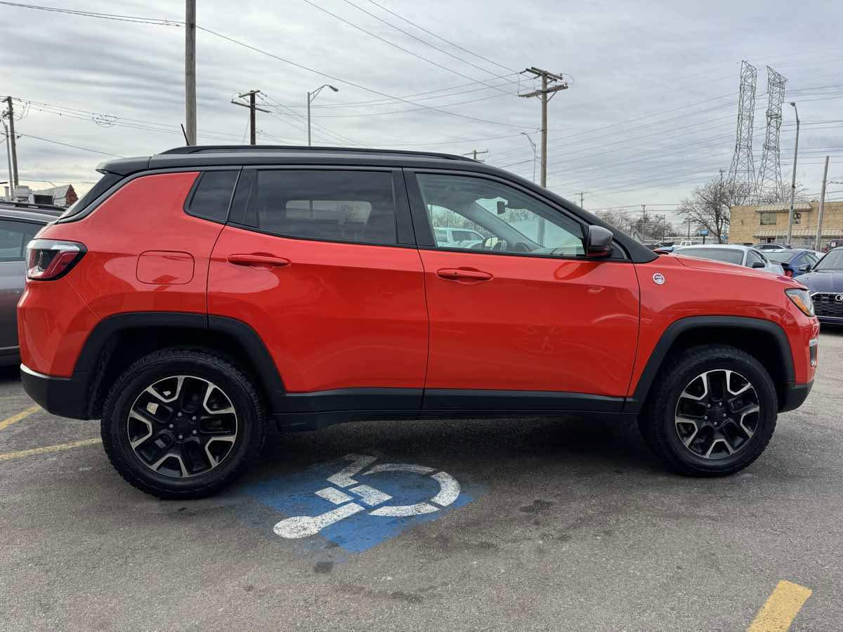 Used 2019 Jeep Compass Trailhawk w/ Cold Weather Group image 4