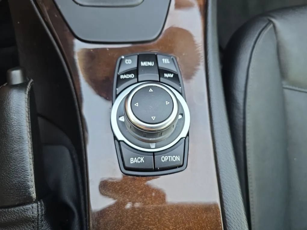 Used 2011 BMW 328i Sedan RWD image 31