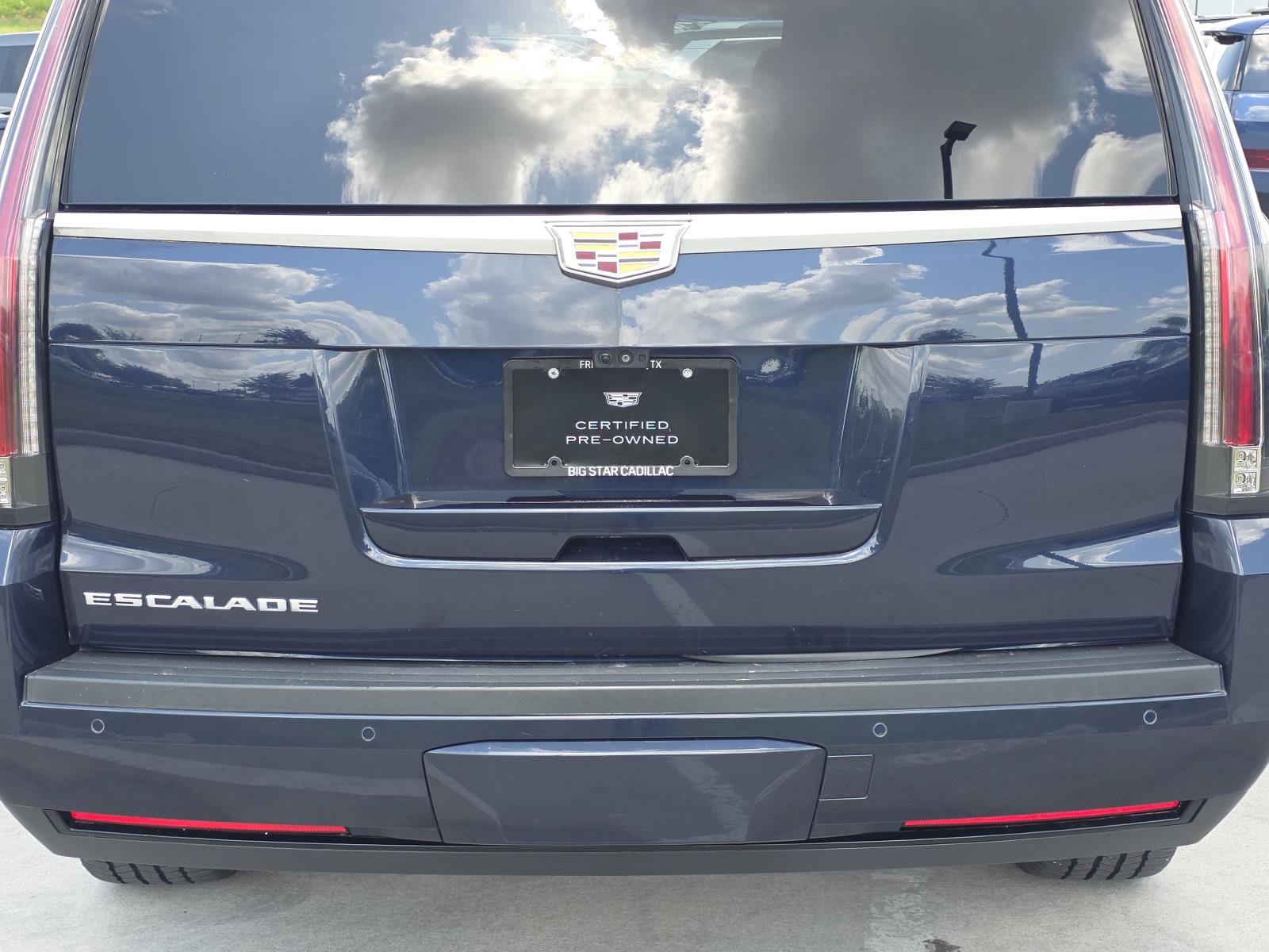 Used 2020 Cadillac Escalade ESV Platinum AWD/4WD image 10