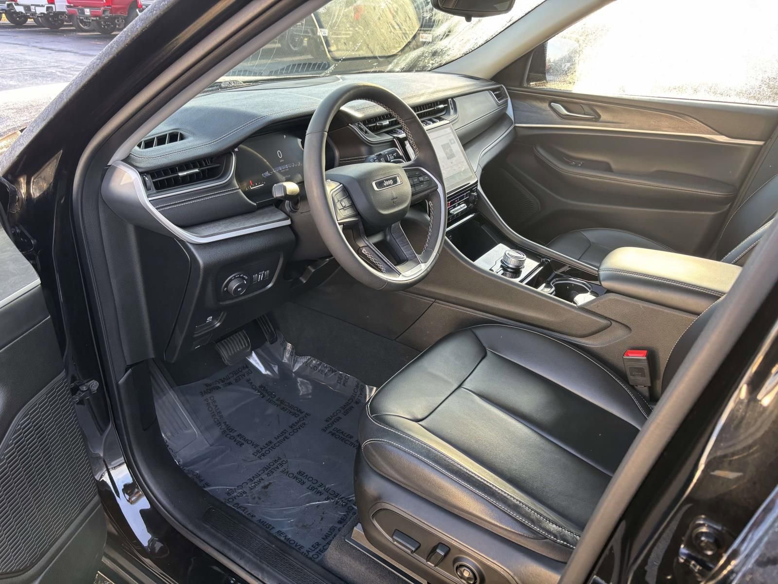 Used 2023 Jeep Grand Cherokee L Limited image 26