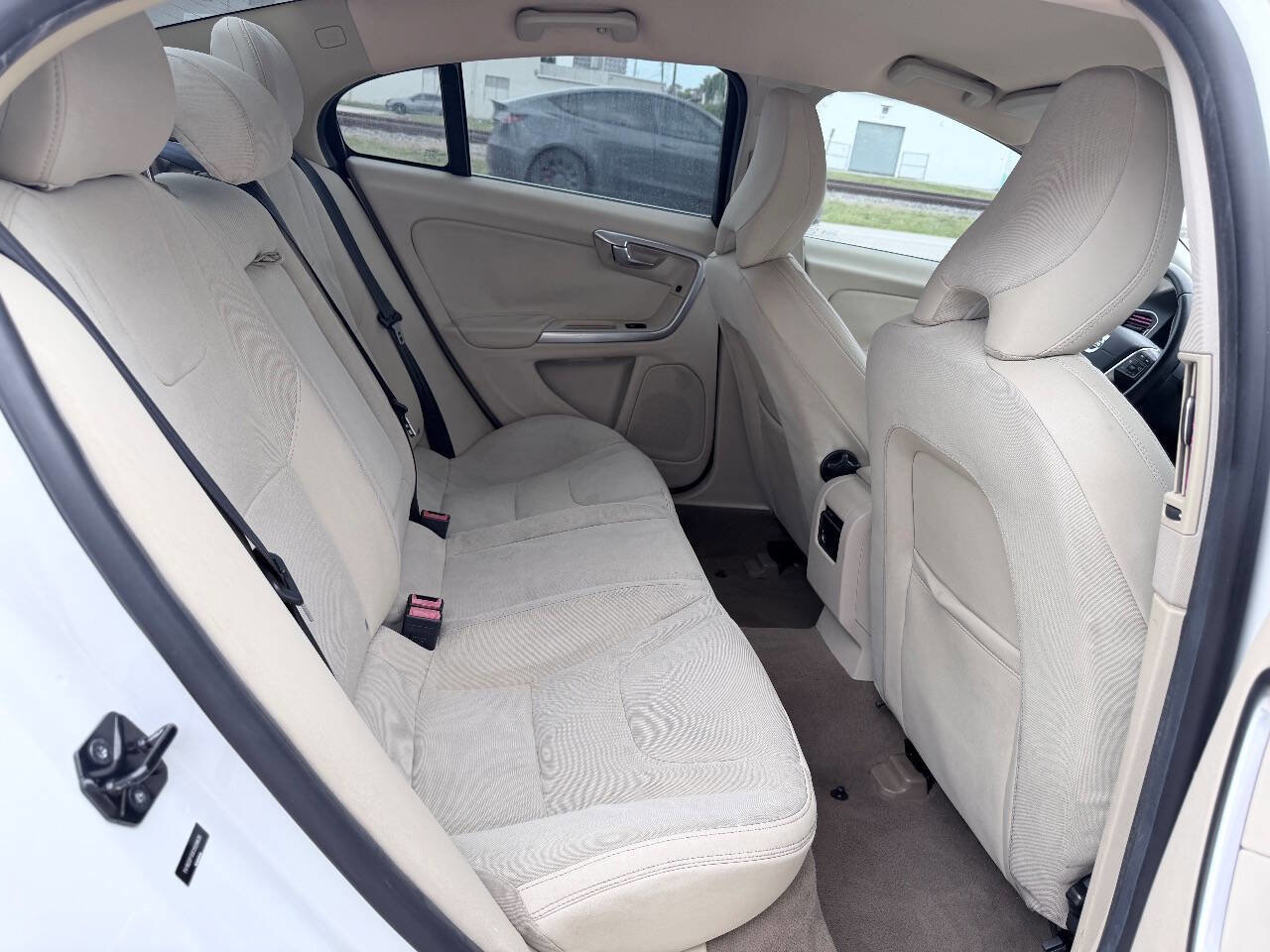 Used 2012 Volvo S60 T5 FWD image 23