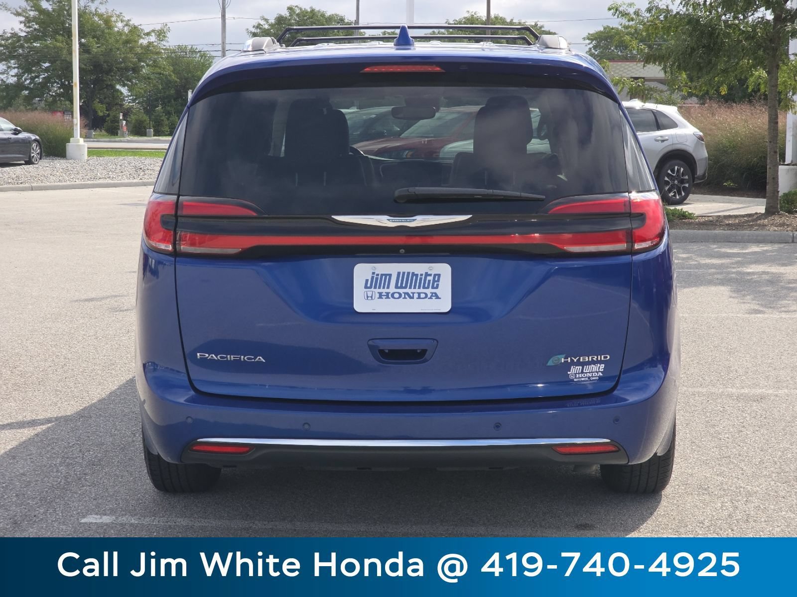 Used 2021 Chrysler Pacifica Touring-L FWD image 13
