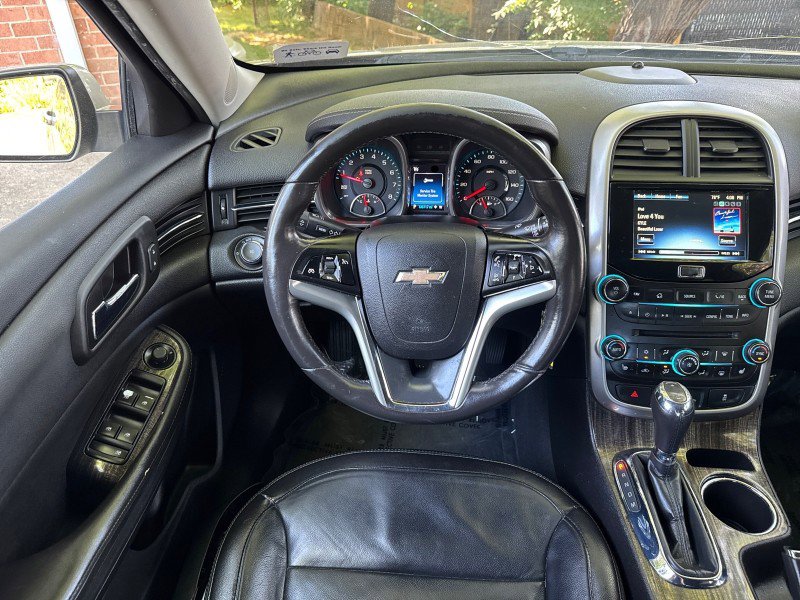 Used 2016 Chevrolet Malibu LTZ FWD image 16