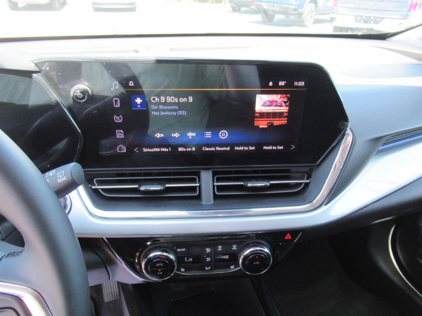 Used 2026 Chevrolet Trax LT w/ Driver Confidence Package FWD image 28