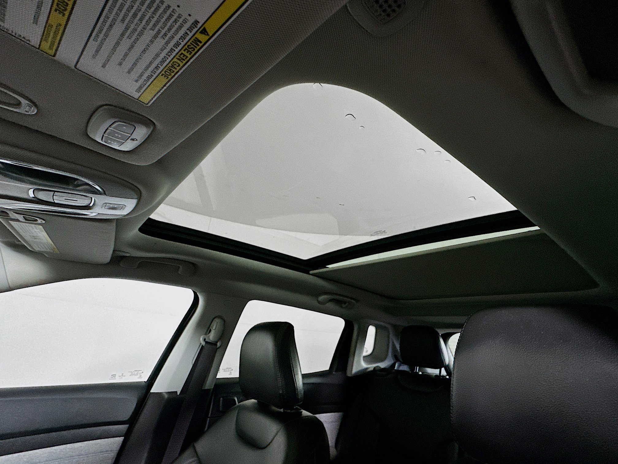 Used 2022 Jeep Compass Latitude w/ Sun and Sound Group image 26