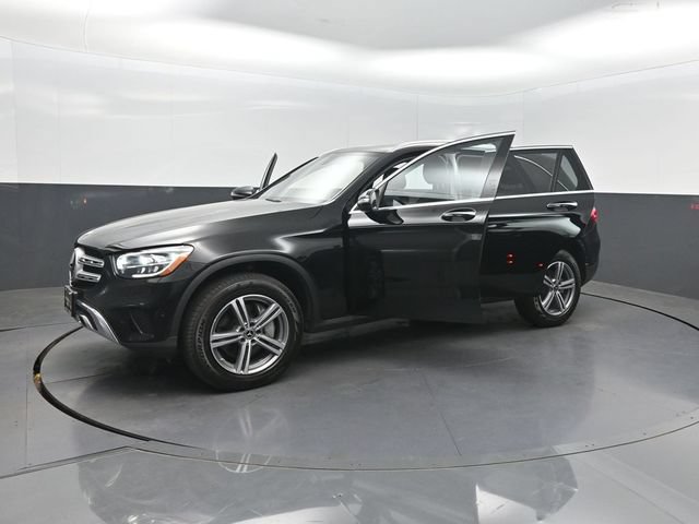 Used 2021 Mercedes-Benz GLC 300 4MATIC w/ Premium Package image 38