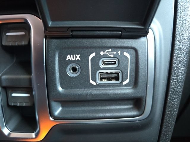 New 2026 Jeep Gladiator Sport AWD/4WD image 24