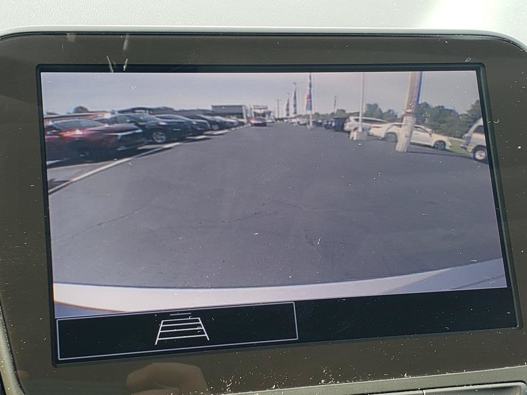 Used 2022 Chevrolet Malibu LT FWD image 18