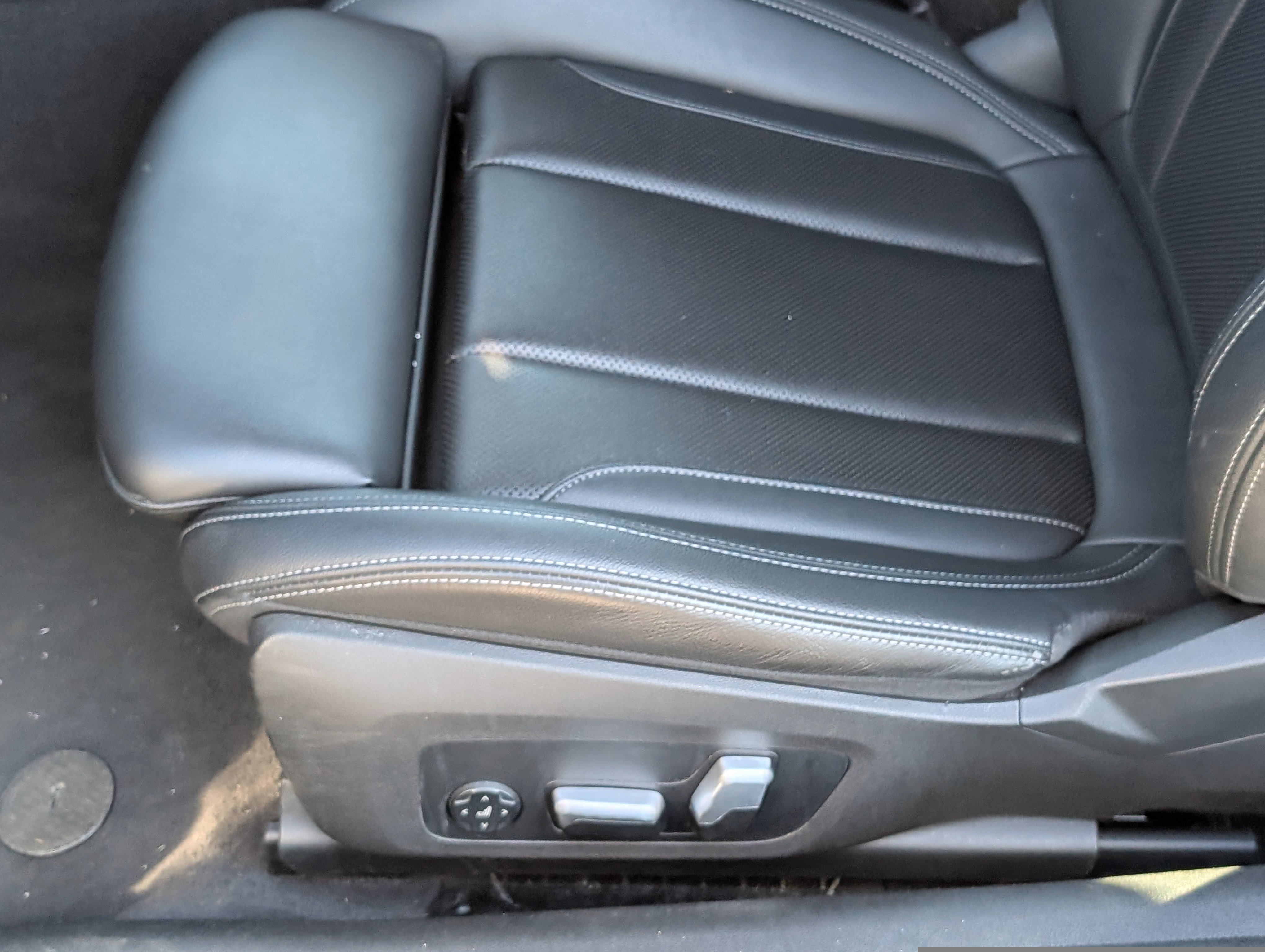 Used 2024 BMW 430i Convertible image 11