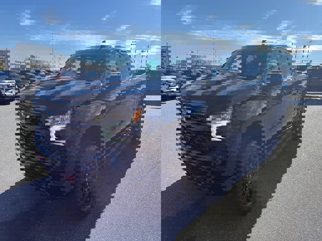 New 2026 Chevrolet Silverado 1500 LT Trail Boss w/ Convenience Package II image 2