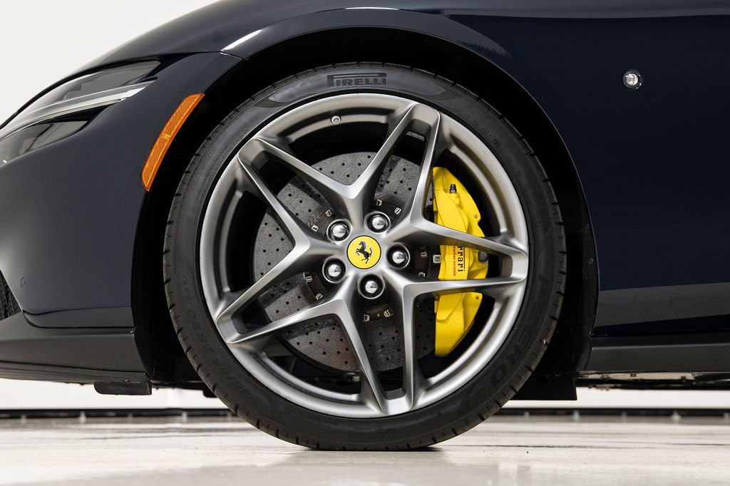 Certified 2024 Ferrari Roma Spider RWD image 20