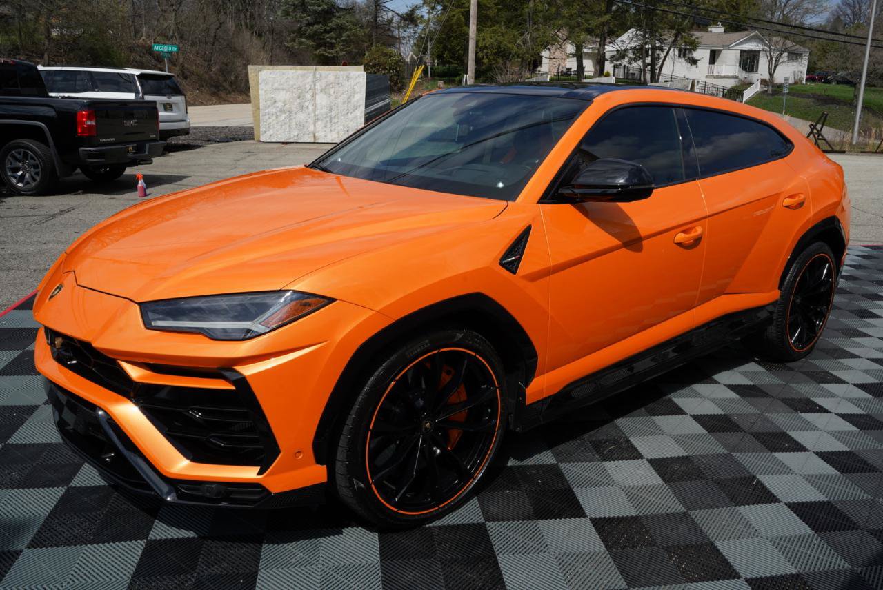 Used 2022 Lamborghini Urus AWD/4WD image 12