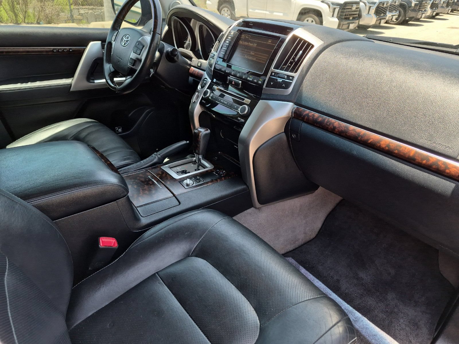 Used 2015 Toyota Land Cruiser AWD/4WD image 17