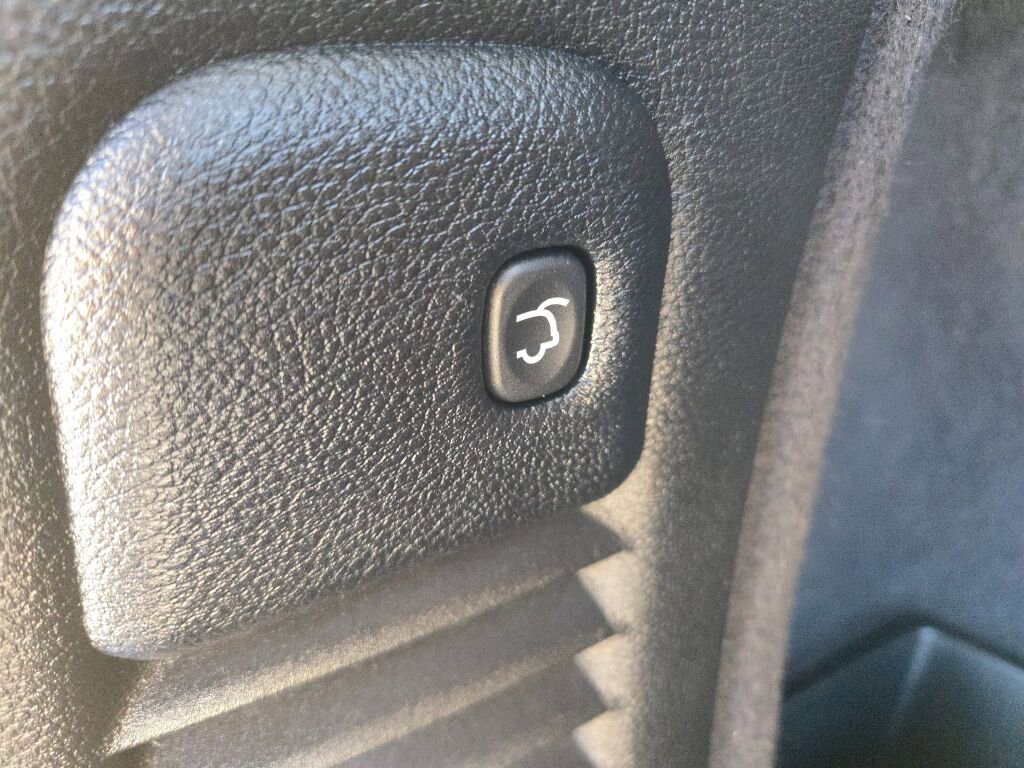 Used 2023 Dodge Durango GT image 21