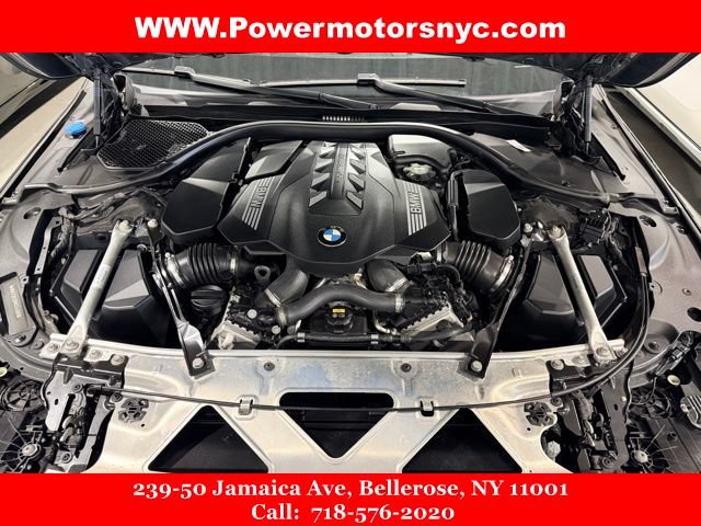 Used 2021 BMW 750i xDrive w/ Executive Package AWD/4WD image 14