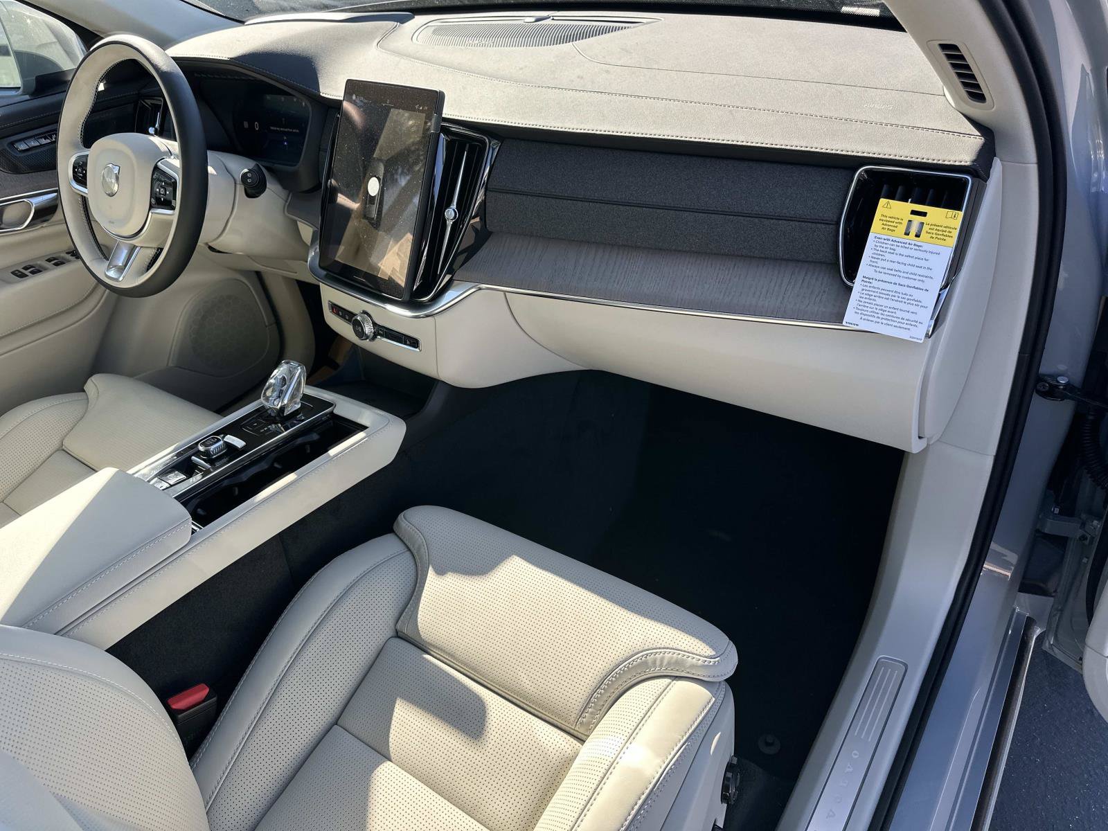 New 2026 Volvo XC90 T8 Ultra w/ Protection Package Premier AWD/4WD image 22