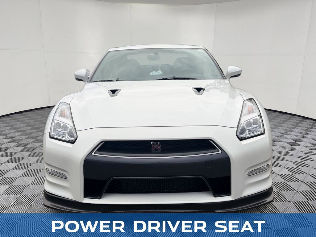 Used 2015 Nissan GT-R Premium AWD/4WD image 9