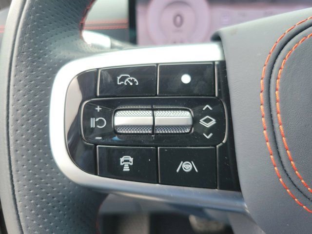 Used 2025 Genesis GV80 3.5T e-SC image 30