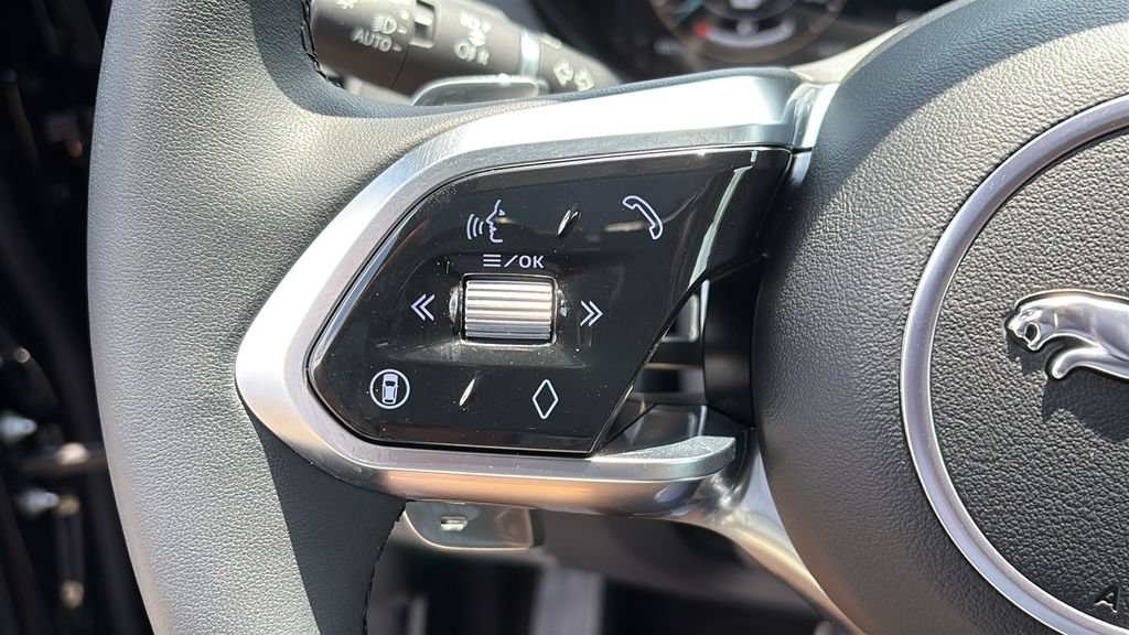 Used 2024 Jaguar E-PACE R-Dynamic SE AWD/4WD image 13