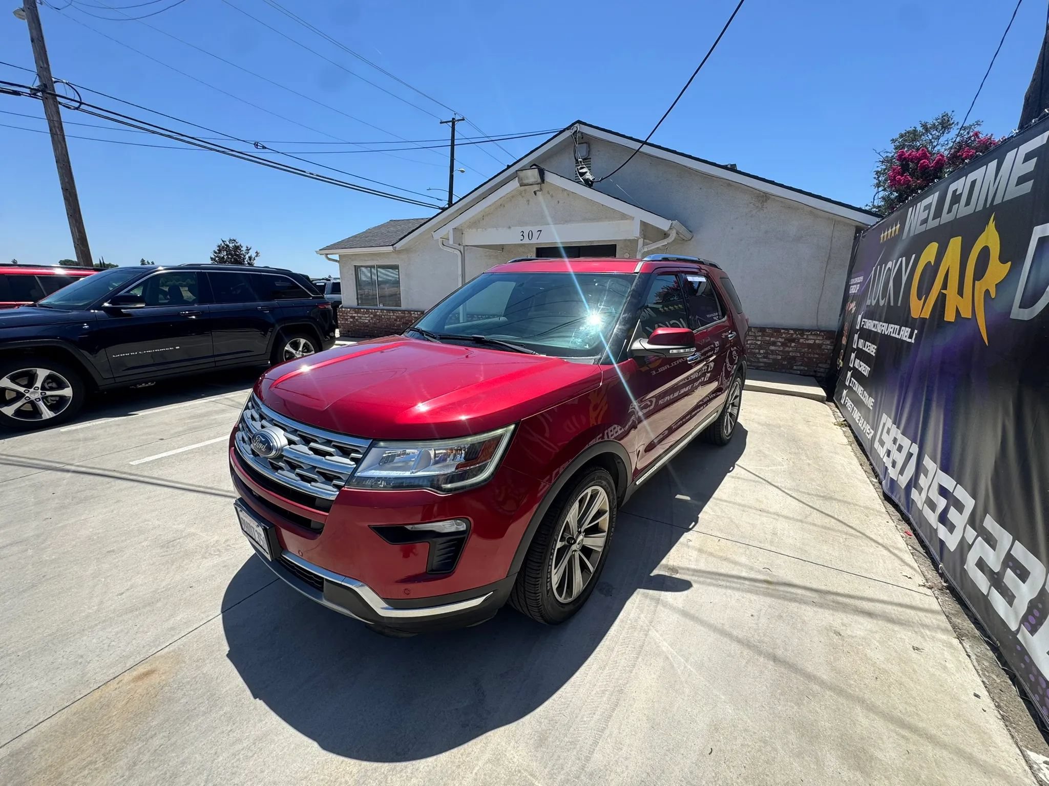 Used 2019 Ford Explorer Limited w/ Class III Trailer Tow Package FWD image 7